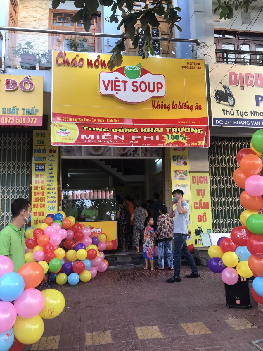 trang trí cửa hàng cháo dinh dưỡng